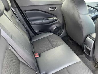 NISSAN JUKE 1.0 Dig-T 114 N-Connecta 5Dr Dct