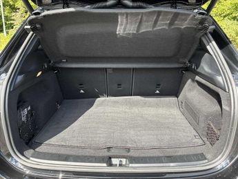 MERCEDES-BENZ GLA Gla 220D 4Matic Amg Line Premium Plus 5Dr Auto