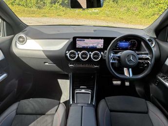 MERCEDES-BENZ GLA Gla 220D 4Matic Amg Line Premium Plus 5Dr Auto