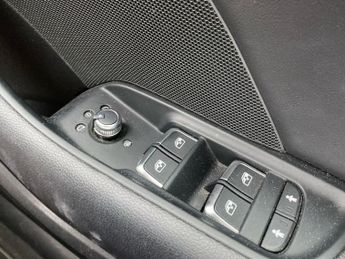 AUDI A3 1.5 Tfsi Cod 35 S Line Sportback 5Dr Petrol S Tronic Euro 6 (S/S