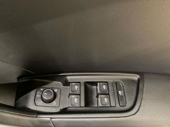 AUDI A1 1.5 Tfsi 35 S Line Sportback 5Dr Petrol S Tronic Euro 6 (S/S) (1