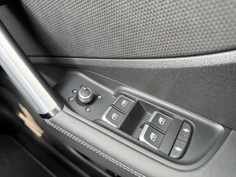 AUDI Q2 Sq2 Quattro Black Edition 5Dr S Tronic [C+S Pack]