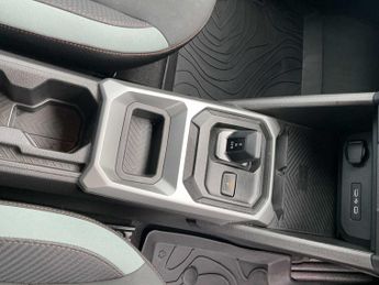 DACIA DUSTER 1.6 Hybrid 140 Extreme 5Dr Auto