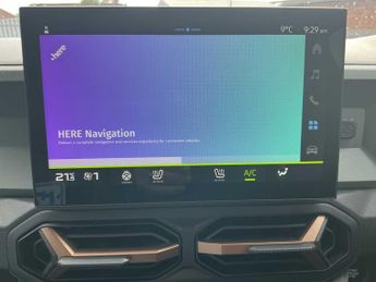 DACIA DUSTER 1.6 Hybrid 140 Extreme 5Dr Auto