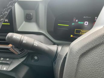 DACIA DUSTER 1.6 Hybrid 140 Extreme 5Dr Auto
