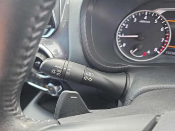 NISSAN JUKE 1.0 Dig-T N-Connecta 5Dr Dct