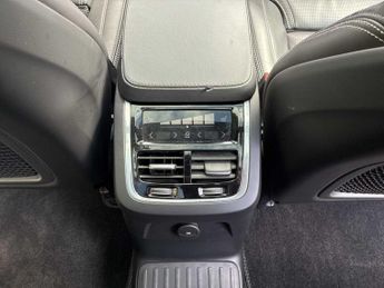 VOLVO XC90 2.0 T8 [455] Rc Phev Ultimate Dark 5Dr Awd Gtron