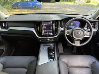 VOLVO XC60 2.0 B5P Core 5Dr Awd Geartronic