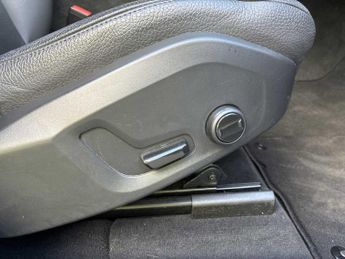 VOLVO XC60 2.0 B5P Core 5Dr Awd Geartronic