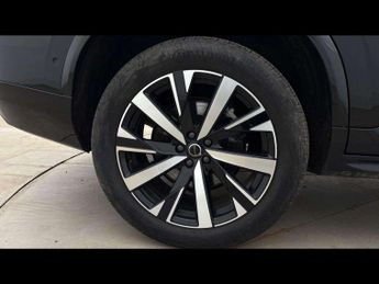 VOLVO XC90 2.0 B5P Plus Dark 5Dr Awd Geartronic