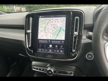 VOLVO XC40 2.0 B4P Plus Dark 5Dr Auto