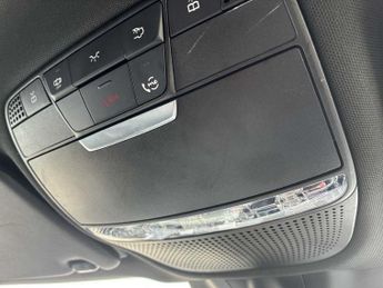 MERCEDES-BENZ GLC Glc 220D 4Matic Amg Line Premium 5Dr 9G-Tronic