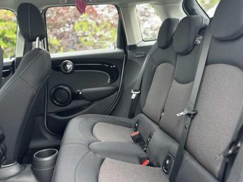 MINI HATCHBACK 1.5 Cooper Classic 5Dr Auto