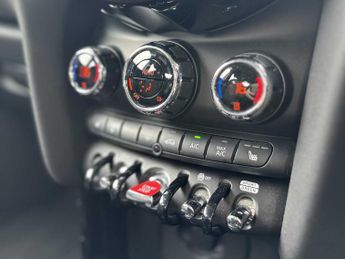 MINI HATCHBACK 1.5 Cooper Classic 5Dr Auto