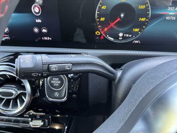 MERCEDES-BENZ A CLASS A180D Amg Line Premium Plus 5Dr Auto