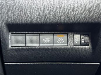 PEUGEOT 2008 50Kwh Allure Premium Suv 5Dr Electric Auto (7Kw Charger) (136 Ps
