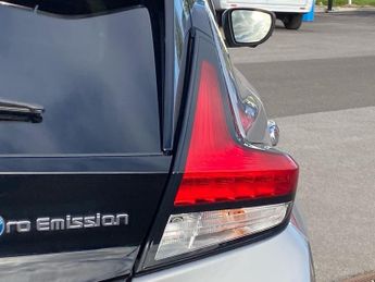 NISSAN LEAF 40Kwh Tekna Hatchback 5Dr Electric Auto (150 Ps)