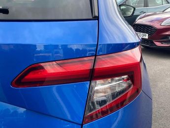 SKODA KAROQ 1.5 Tsi Sport Line 5Dr Dsg