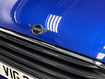 MINI CLUBMAN 1.5 Cooper Classic Estate 6Dr Petrol Steptronic Euro 6 (S/S) (13