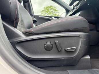 FORD KUGA 2.5 Phev St-Line X Edition 5Dr Cvt [Black Pack]