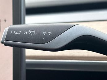 TESLA MODEL Y Suv 5Dr Electric Auto Rwd (346 Ps)