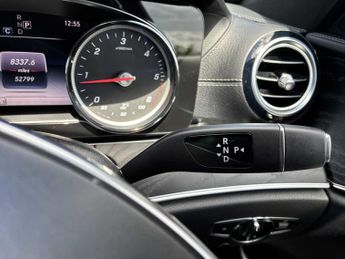 MERCEDES-BENZ E CLASS E220D Amg Line 5Dr 9G-Tronic