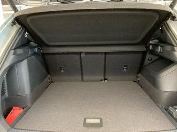VOLKSWAGEN Tiguan 1.5 Tsi Ehybrid R-Line 5Dr Dsg
