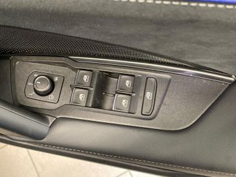 VOLKSWAGEN Tiguan 1.5 Tsi Ehybrid R-Line 5Dr Dsg