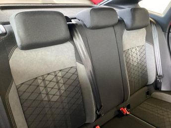 VOLKSWAGEN TAIGO 1.0 Tsi R-Line Suv 5Dr Petrol Dsg Euro 6 (S/S) (110 Ps)