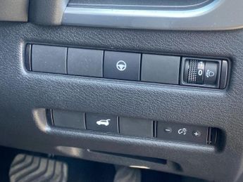 NISSAN X-TRAIL 1.5 E-Power 204 N-Connecta 5Dr Xtronic