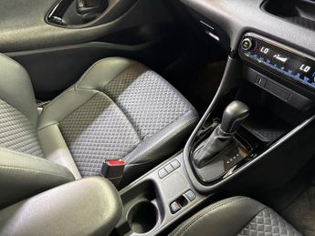 TOYOTA YARIS 1.5 Vvt-H Dynamic Hatchback 5Dr Petrol Hybrid E-Cvt Euro 6 (S/S)