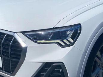 AUDI Q3 Q3 35 Tdi S Line 5Dr S Tronic Estate