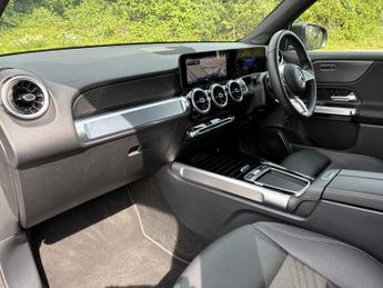 MERCEDES-BENZ GLB Glb 200 Sport Executive 5Dr 7G-Tronic
