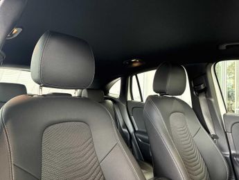 MERCEDES-BENZ GLA Gla 200D Sport Executive 5Dr Auto