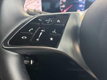 MERCEDES-BENZ GLA Gla 200D Sport Executive 5Dr Auto