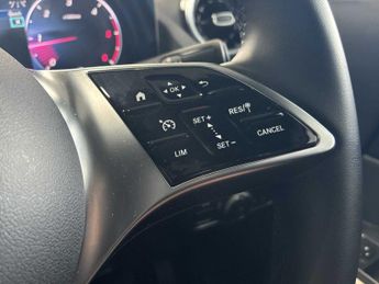 MERCEDES-BENZ GLA Gla 200D Sport Executive 5Dr Auto
