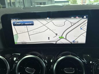 MERCEDES-BENZ GLA Gla 200D Sport Executive 5Dr Auto