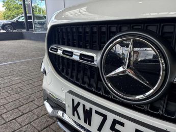 MERCEDES-BENZ GLA Gla 200D Sport Executive 5Dr Auto
