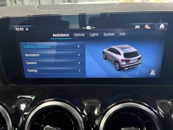 MERCEDES-BENZ GLA Gla 200D Sport Executive 5Dr Auto