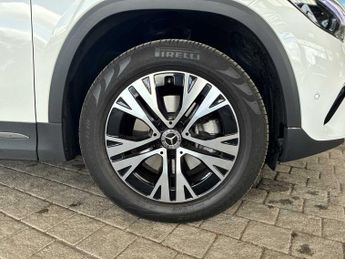 MERCEDES-BENZ GLA Gla 200D Sport Executive 5Dr Auto