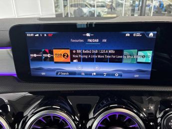 MERCEDES-BENZ CLA Cla 200 Amg Line Premium Plus 4Dr Tip Auto