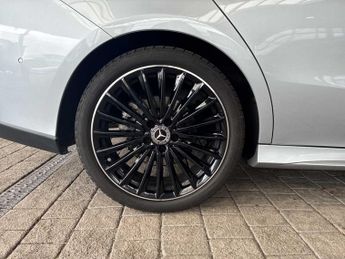 MERCEDES-BENZ CLA Cla 200 Amg Line Premium Plus 4Dr Tip Auto