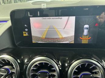 MERCEDES-BENZ GLA Gla 180 Amg Line Premium 5Dr Auto