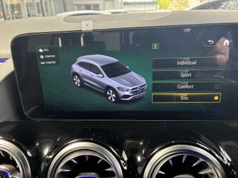 MERCEDES-BENZ GLA Gla 180 Amg Line Premium 5Dr Auto