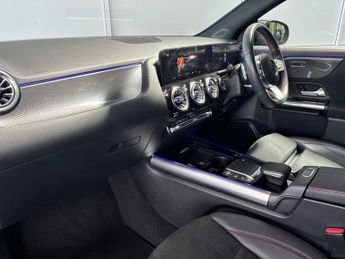 MERCEDES-BENZ GLA Gla 180 Amg Line Premium 5Dr Auto