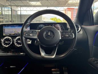 MERCEDES-BENZ GLA Gla 180 Amg Line Premium 5Dr Auto