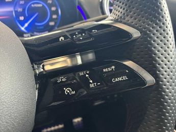 MERCEDES-BENZ EQB Eqb 250+ 140Kw Amg Line Executive 70.5Kwh 5Dr Auto