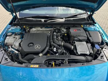MERCEDES-BENZ CLA Cla 200 Amg Line Executive 4Dr Tip Auto