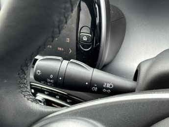 SMART FORFOUR 60Kw Eq Premium 17Kwh 5Dr Auto [22Kwch]