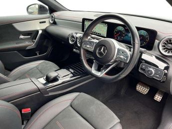 MERCEDES-BENZ CLA Cla 180 Amg Line Premium 4Dr Tip Auto